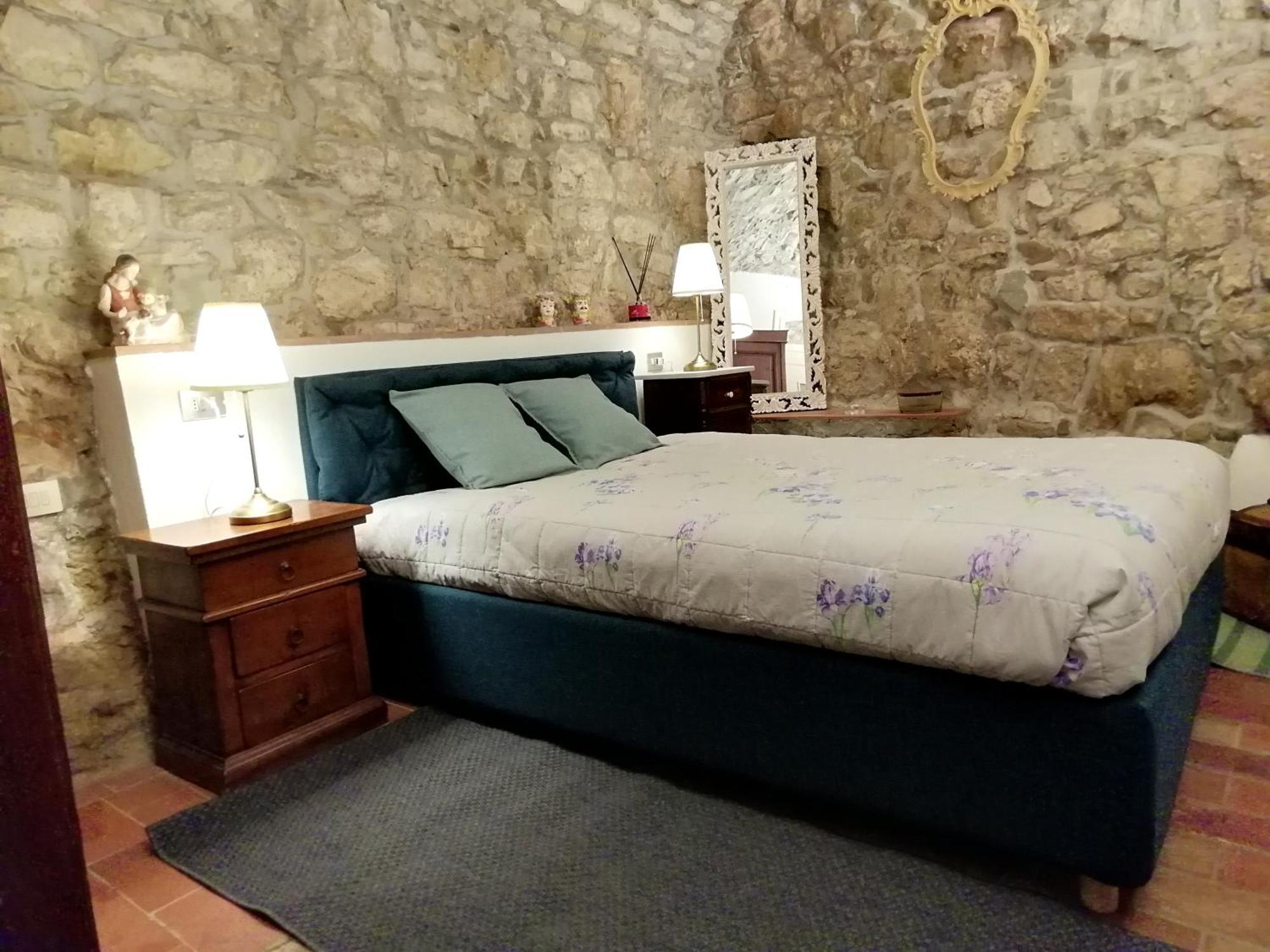 Iris Nel Borgo Apartment เกรเว อิน เคียนตี ภายนอก รูปภาพ